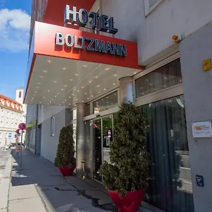 Boltzmann Hotell