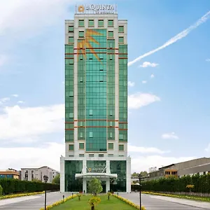 vizitați hotelul