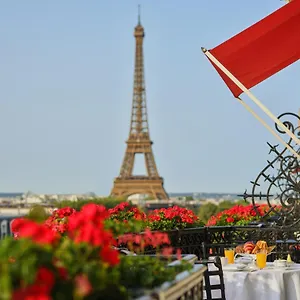 Plaza Athenee - Dorchester Collection 5* Παρίσι