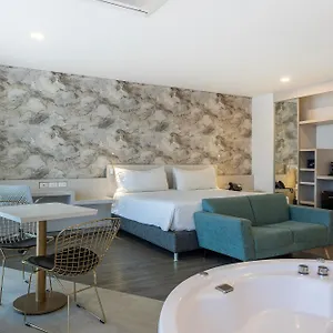 vizitați hotelul