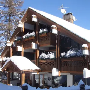 Ecureuil 3* Vars (Hautes-Alpes)