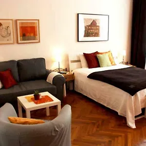 Apartment Cosy Close To