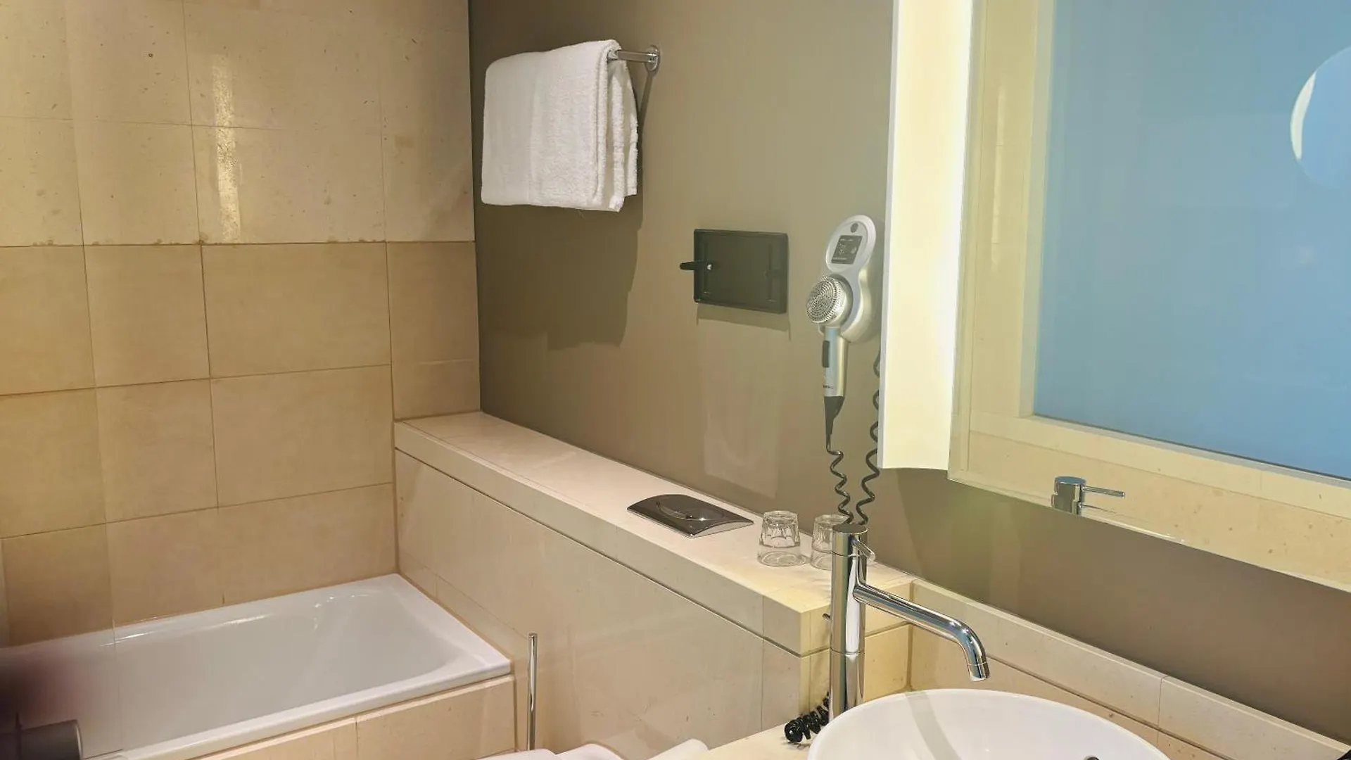 Max Brown Hotel 5Th District, Part Of Sircle Collection - Formerly Pentahotel Vienna 4*,  Austria